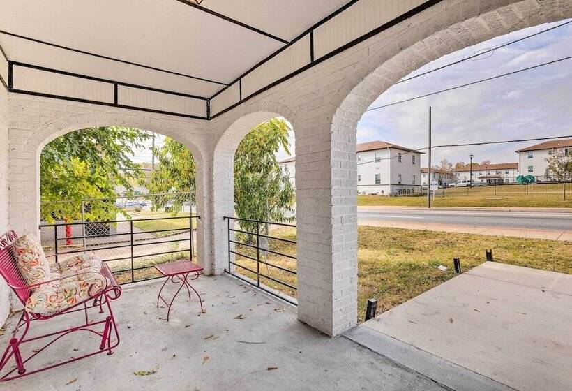 Eclectic Atlanta Abode < 3 Mi To Downtown!