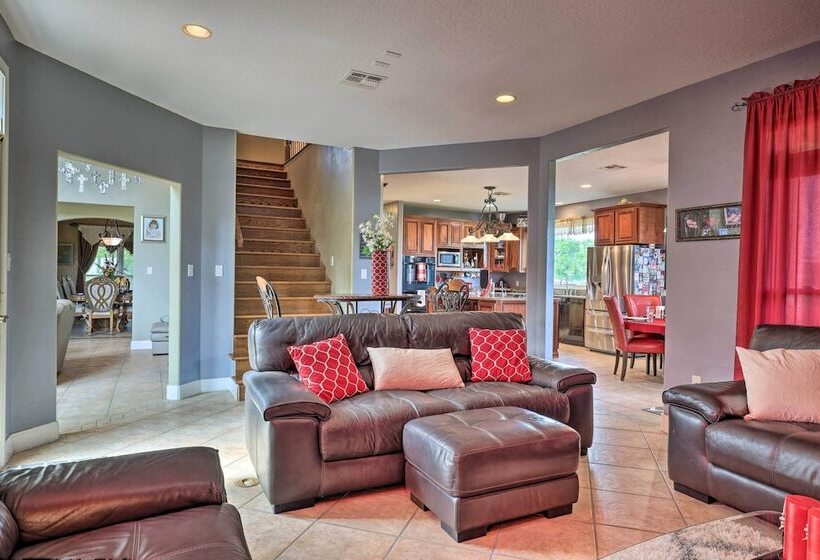 Extravagant 4,500 Sq Ft Home In Hill Country!