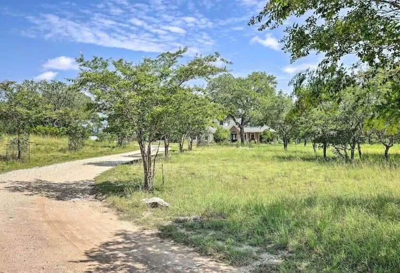 Extravagant 4,500 Sq Ft Home In Hill Country!