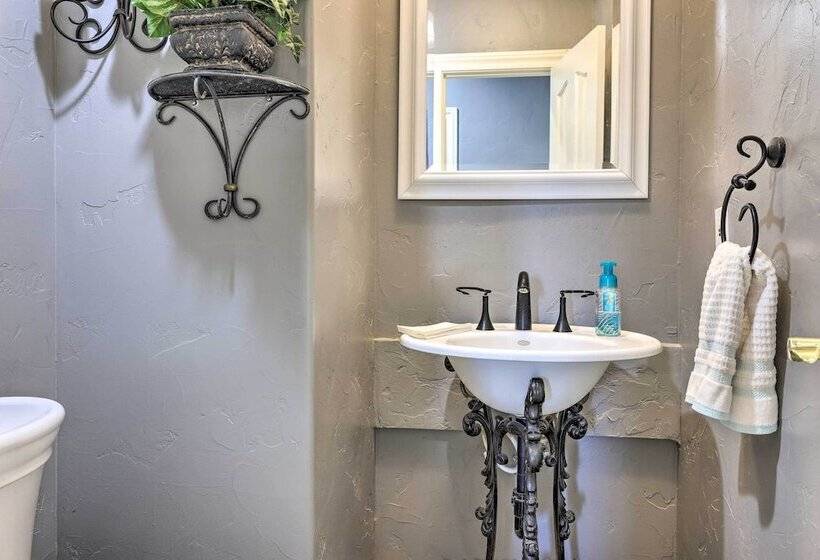 Extravagant 4,500 Sq Ft Home In Hill Country!