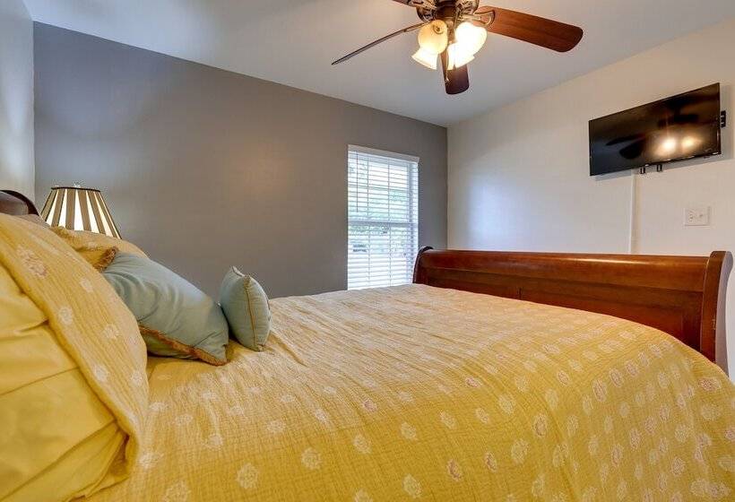 Ocean Springs Beach House W/ Saltwater Pool!