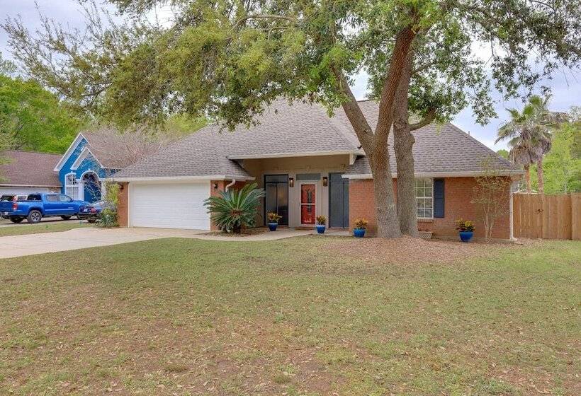 Ocean Springs Beach House W/ Saltwater Pool!