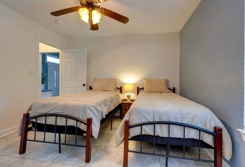 Ocean Springs Beach House W/ Saltwater Pool!