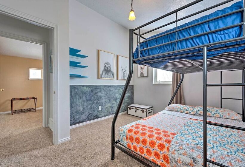 Family Friendly Logan Farmhouse W/ Yard & Near Usu