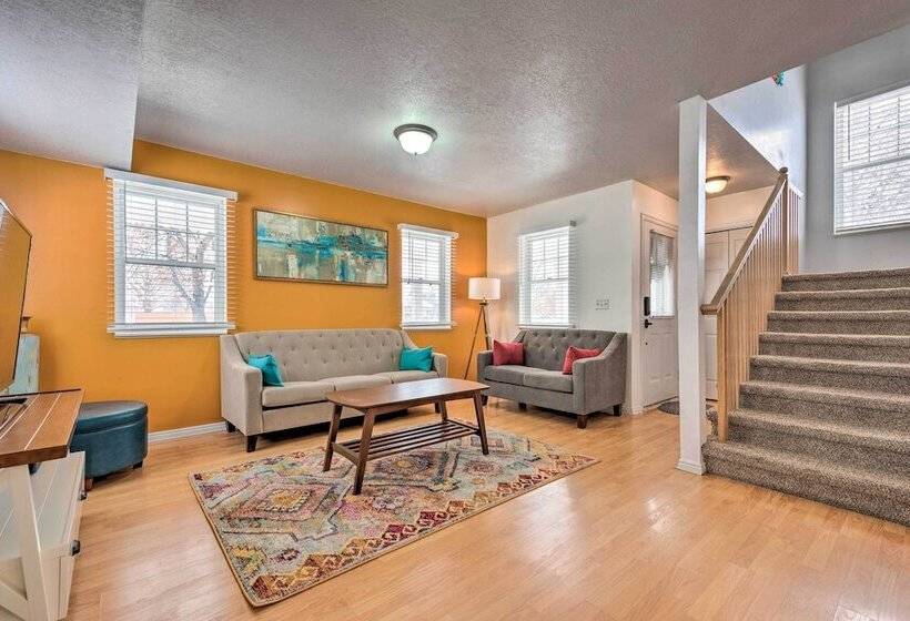 Family Friendly Logan Farmhouse W/ Yard & Near Usu