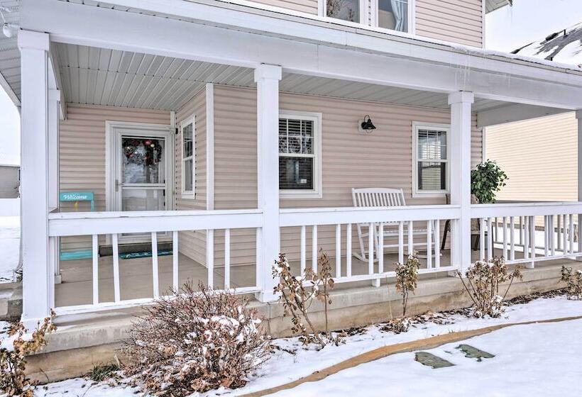 Family Friendly Logan Farmhouse W/ Yard & Near Usu