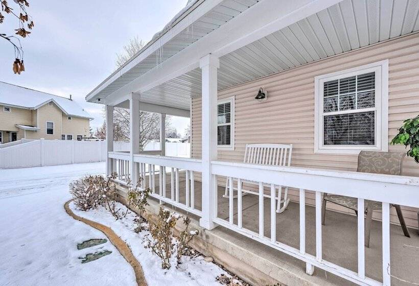 Family Friendly Logan Farmhouse W/ Yard & Near Usu