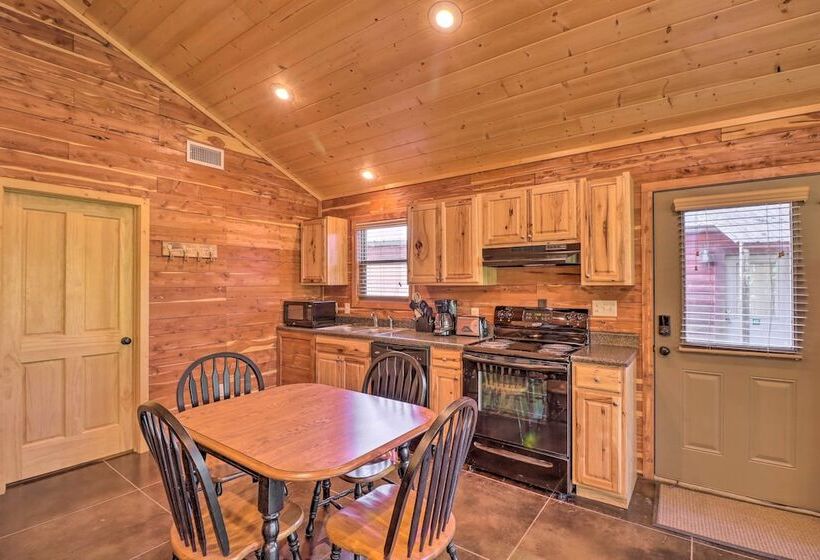 Heber Springs Cabin W/ Deck + River Views!