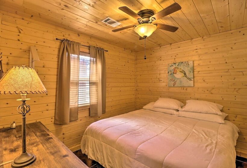 Heber Springs Cabin W/ Deck + River Views!