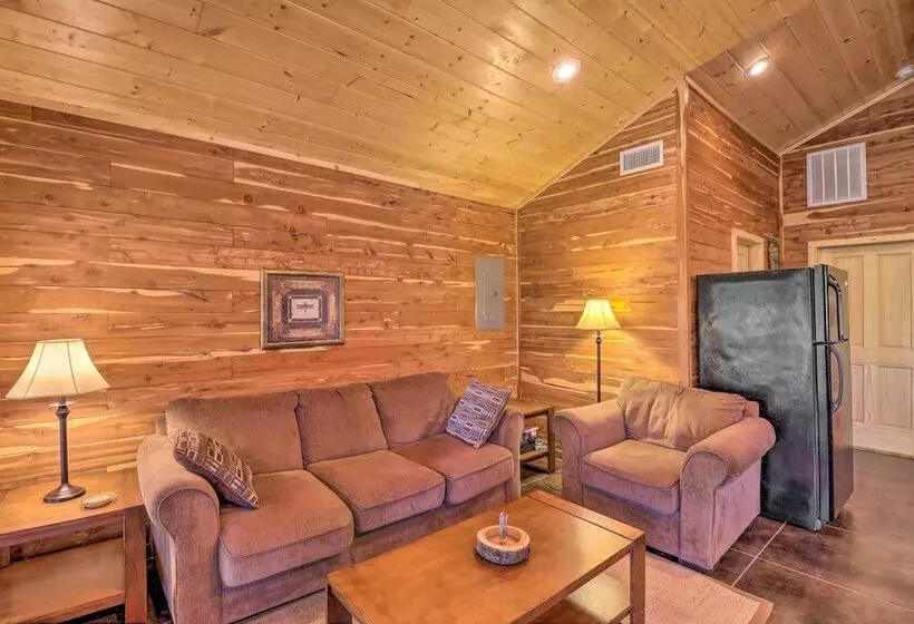 Heber Springs Cabin W/ Deck + River Views!