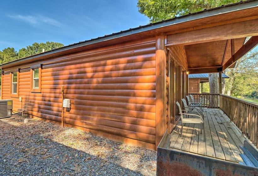 Heber Springs Cabin W/ Deck + River Views!