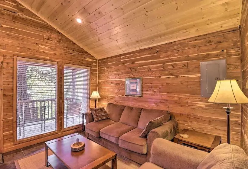 Heber Springs Cabin W/ Deck + River Views!