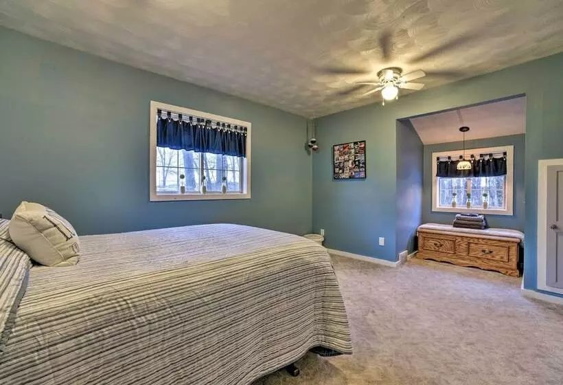 Home On 10 Acres: Perfect For Msu Football Weekend