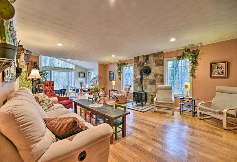 Home On 10 Acres: Perfect For Msu Football Weekend