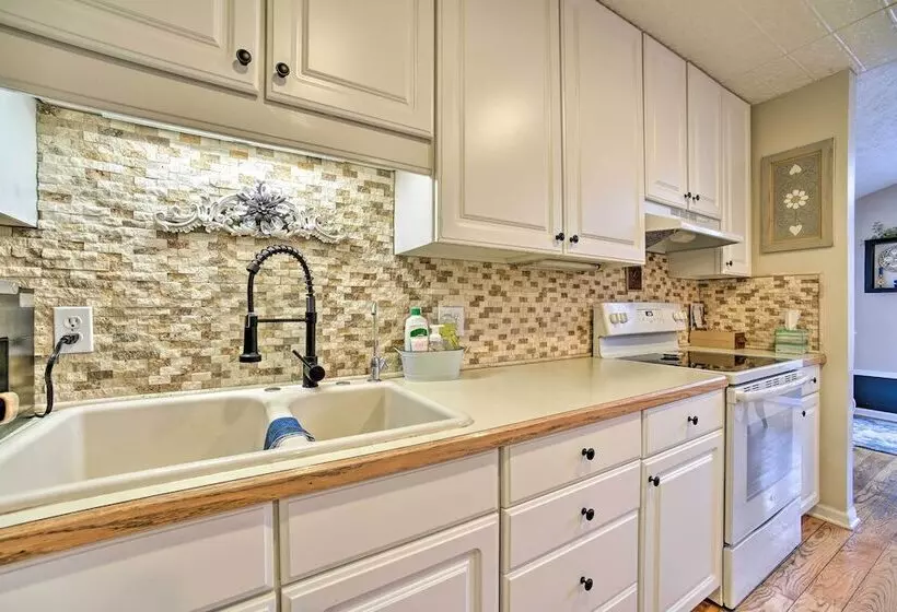 Home On 10 Acres: Perfect For Msu Football Weekend