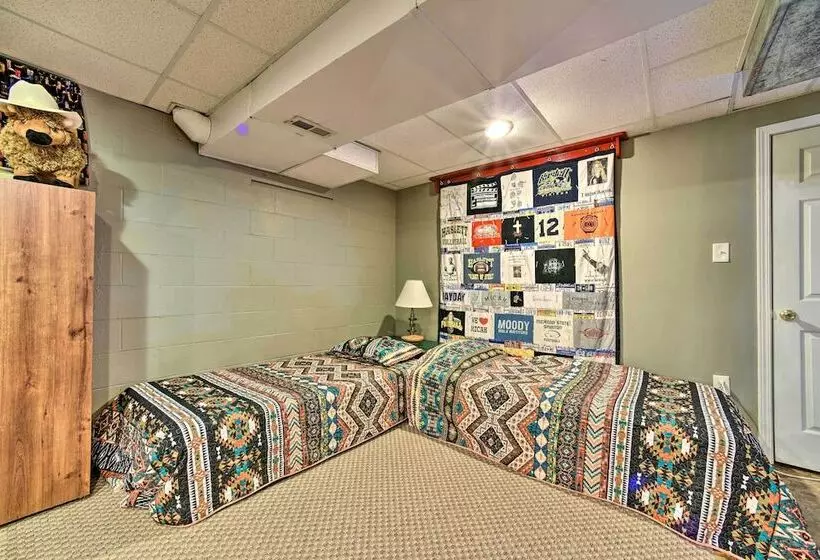 Home On 10 Acres: Perfect For Msu Football Weekend