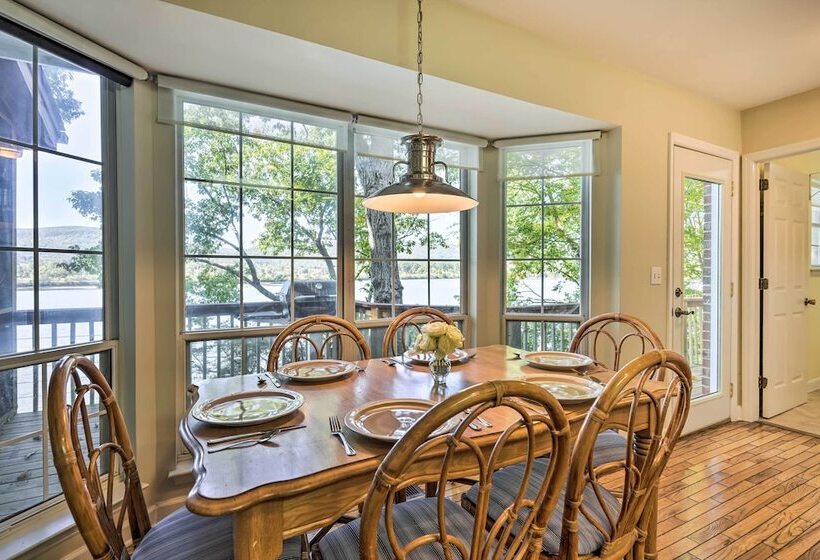 Ideal Chickamauga Lake Home + Dock & Fire Pit