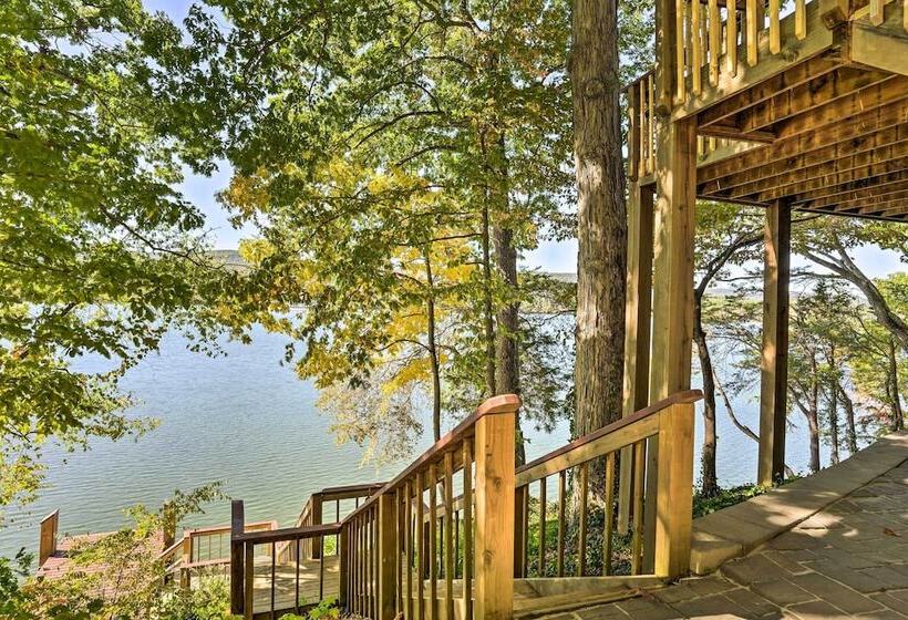 Ideal Chickamauga Lake Home + Dock & Fire Pit