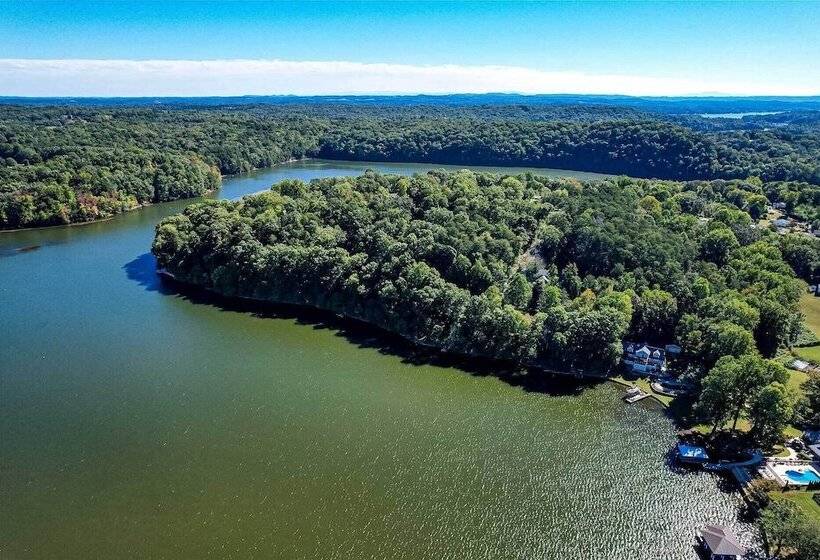 Ideal Chickamauga Lake Home + Dock & Fire Pit
