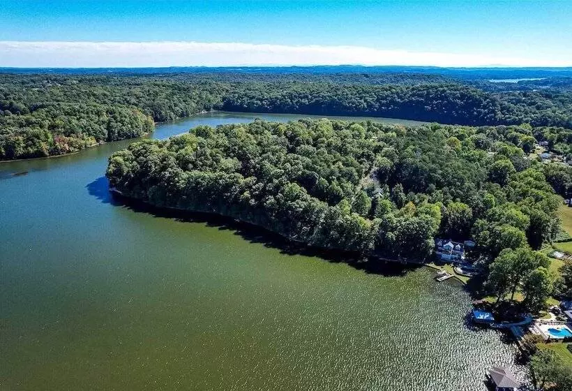Ideal Chickamauga Lake Home + Dock & Fire Pit