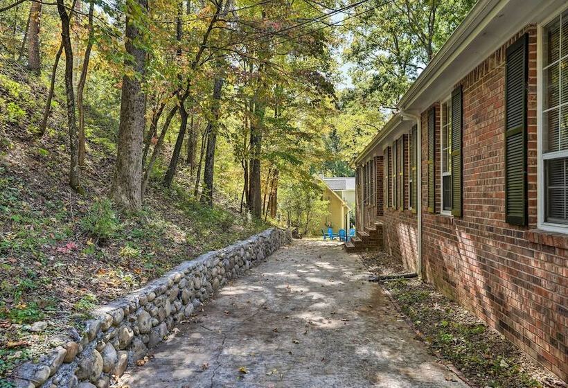 Ideal Chickamauga Lake Home + Dock & Fire Pit