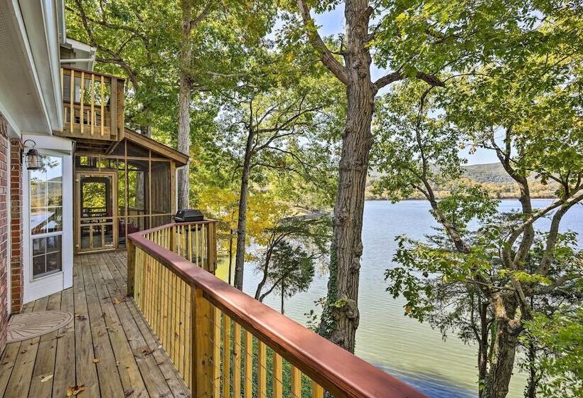 Ideal Chickamauga Lake Home + Dock & Fire Pit