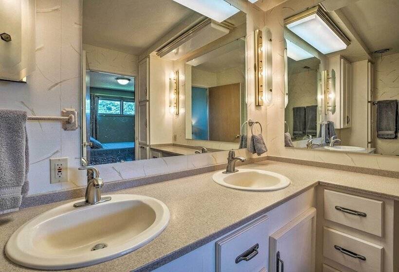 Lake House W/ Hot Tub   1 Mi To Surf  N Slide