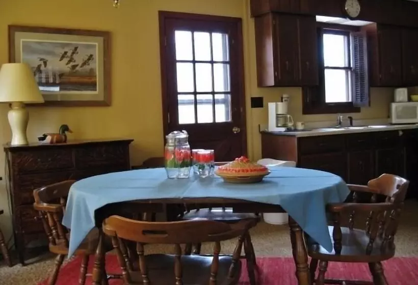 Lakefront Cabin W/ Private Dock: Boat, Fish & Swim