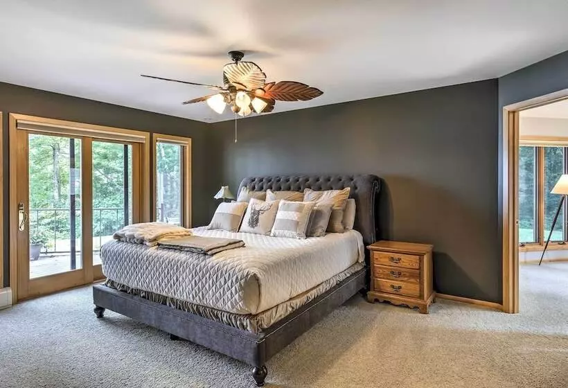 Lakefront Hayward Home W/ Game Room & Private Dock