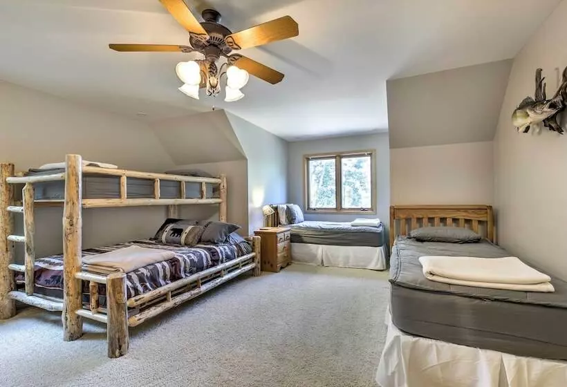 Lakefront Hayward Home W/ Game Room & Private Dock