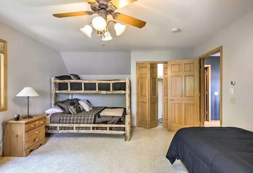 Lakefront Hayward Home W/ Game Room & Private Dock