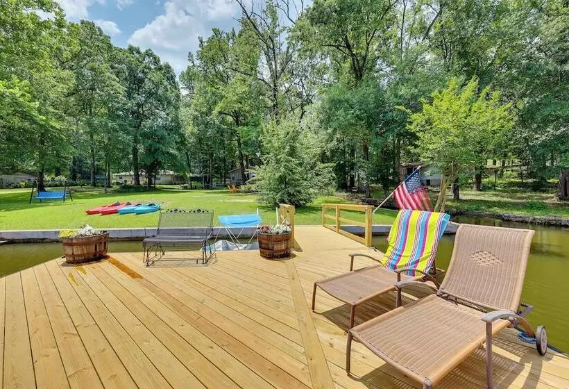 Lakefront Home W/ Deck In Hot Springs!