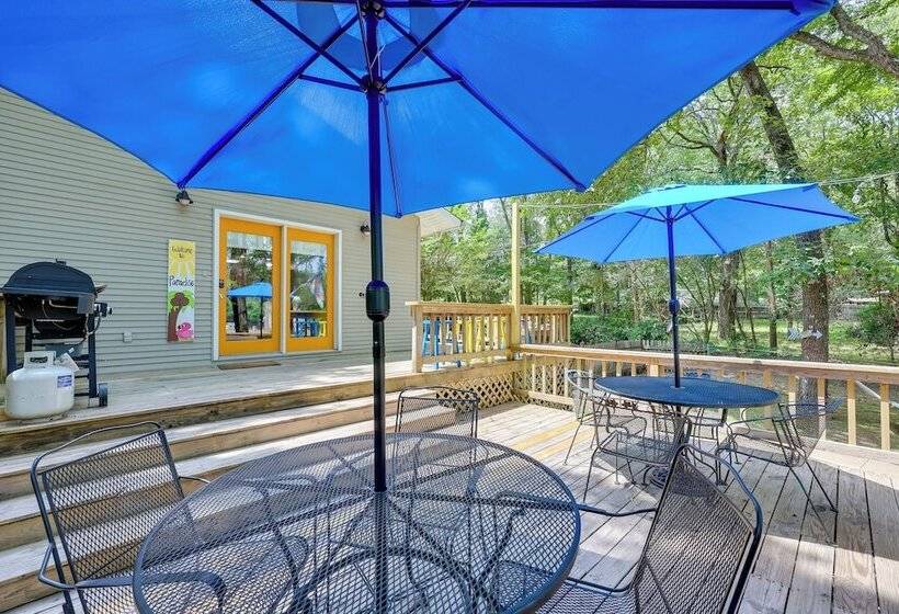 Lakefront Home W/ Deck In Hot Springs!