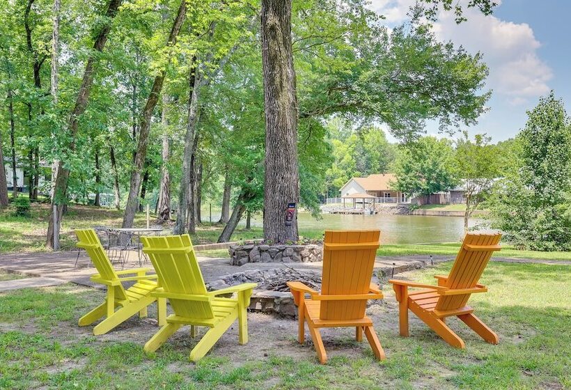 Lakefront Home W/ Deck In Hot Springs!