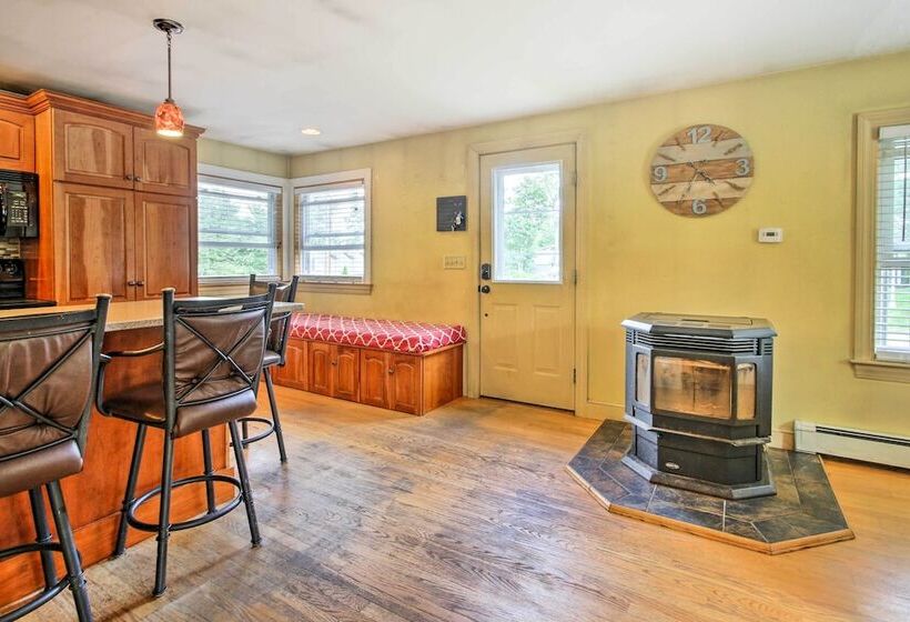 Walking Distance To Beach: Maine Home W/ Deck!