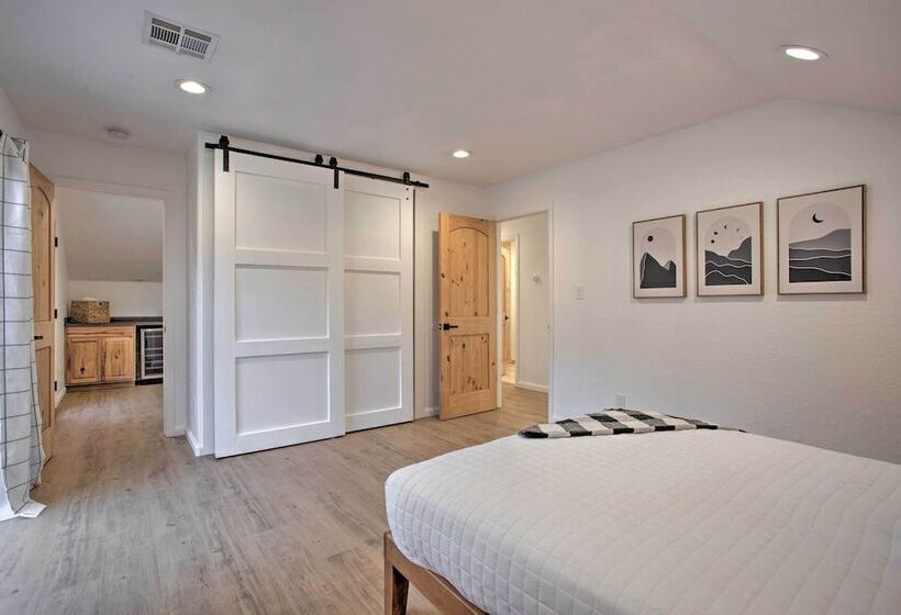 Medicine Park Cabin W/ Mountain Views!