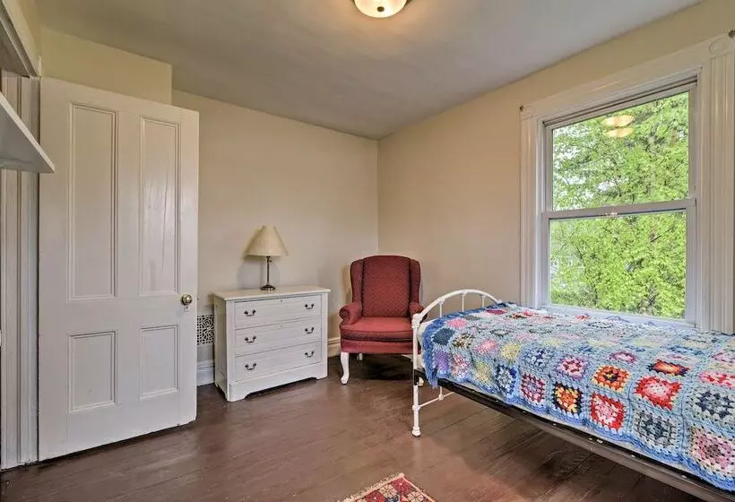 Millburn House W/ Deck   Walk To Nyc Transit!