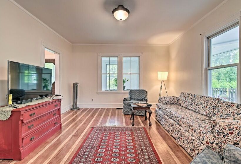 Millburn House W/ Deck   Walk To Nyc Transit!