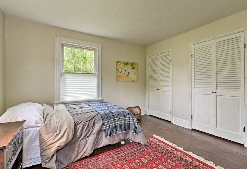 Millburn House W/ Deck   Walk To Nyc Transit!