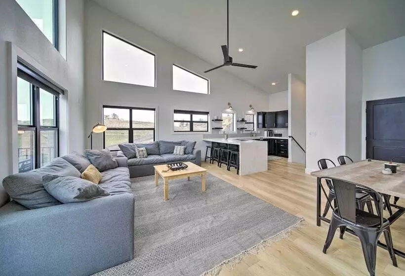 Modern Davenport Home W/ Water View & Grill!