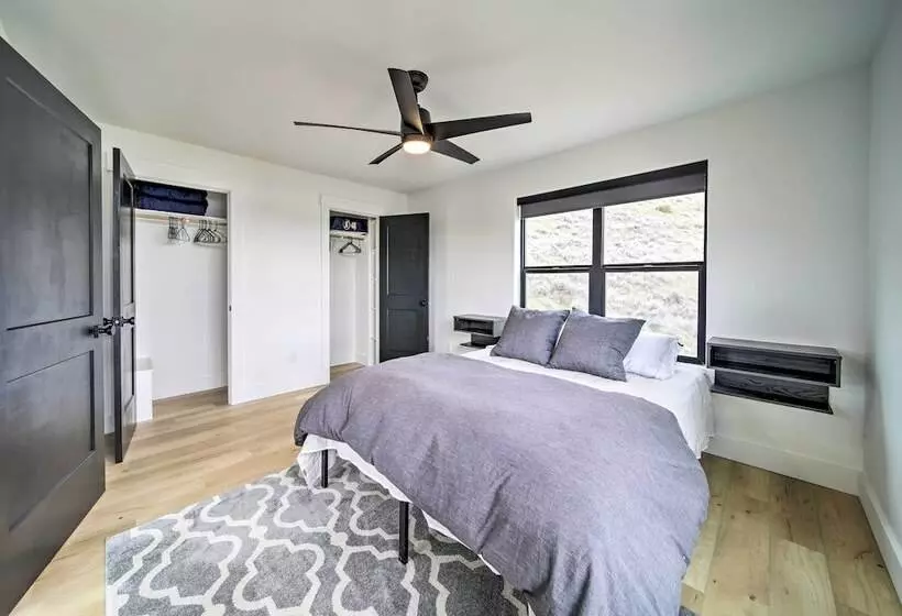 Modern Davenport Home W/ Water View & Grill!