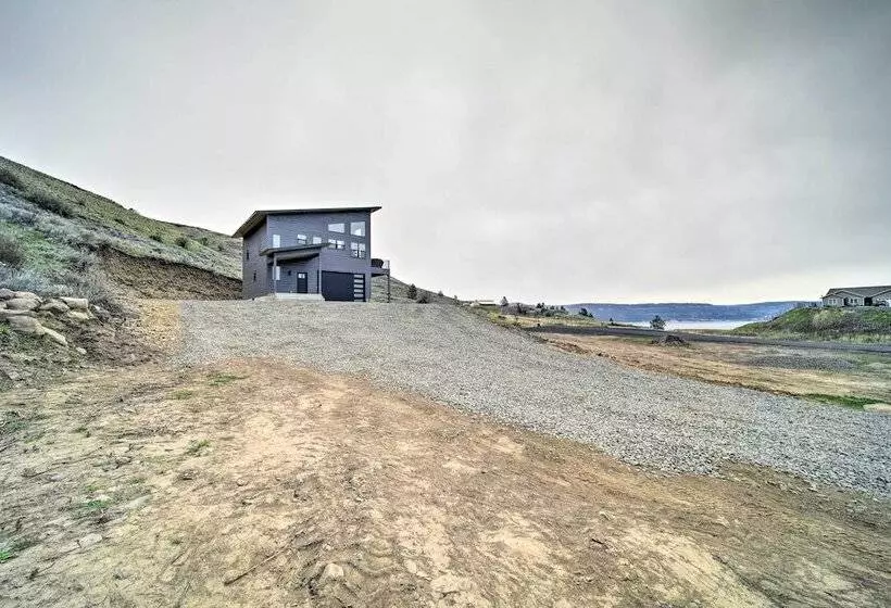 Modern Davenport Home W/ Water View & Grill!