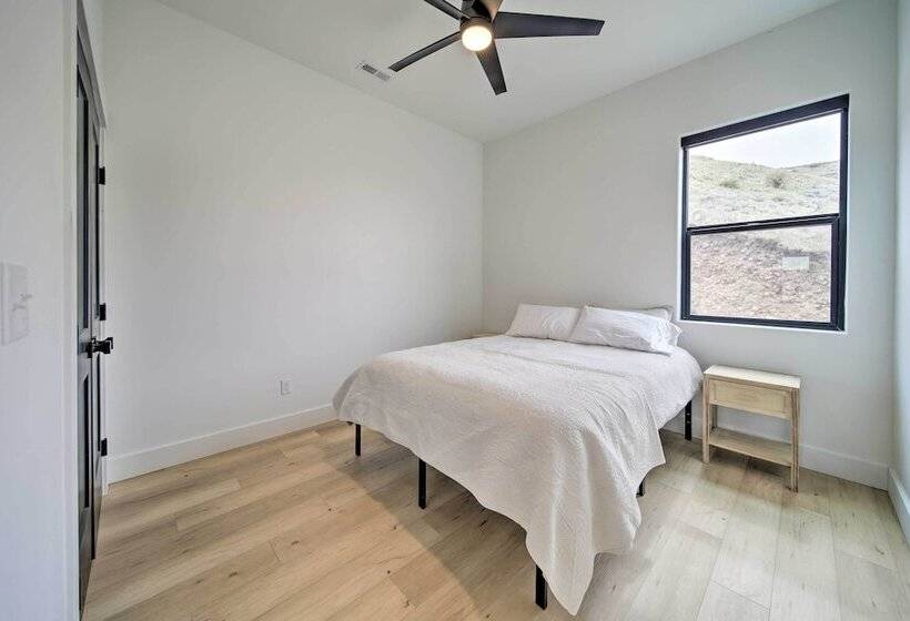 Modern Davenport Home W/ Water View & Grill!