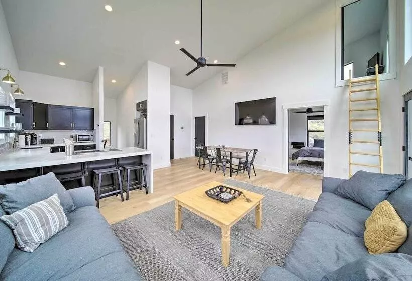 Modern Davenport Home W/ Water View & Grill!