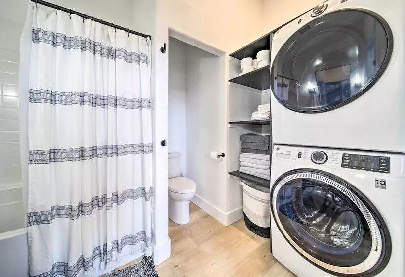 Modern Davenport Home W/ Water View & Grill!