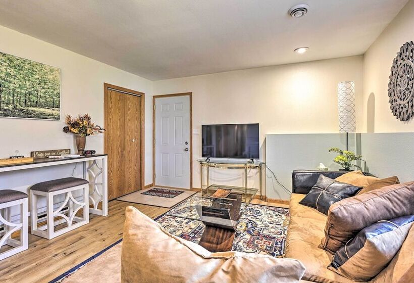 Mosinee Escape W/ Fire Pit   1 Mi To River!