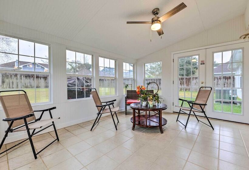 Ocean Springs Home W/ Sunroom ~ 5 Mi To Beach