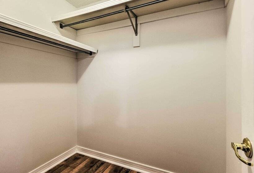 Ocean Springs Home W/ Sunroom ~ 5 Mi To Beach