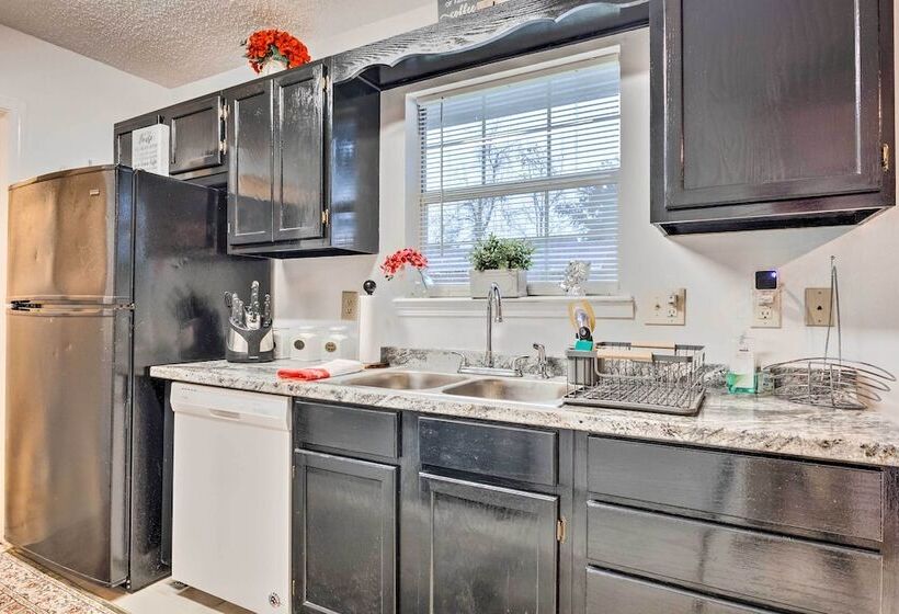 Ocean Springs Home W/ Sunroom ~ 5 Mi To Beach