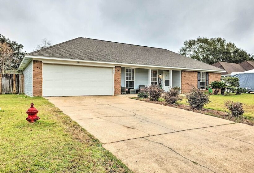 Ocean Springs Home W/ Sunroom ~ 5 Mi To Beach